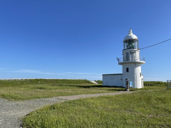 Der einsame Leuchtturm am Kap Erimo