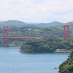 Die rote Brücke verbindet die Hauptinsel von Kyushu mit der Insel Hirado…